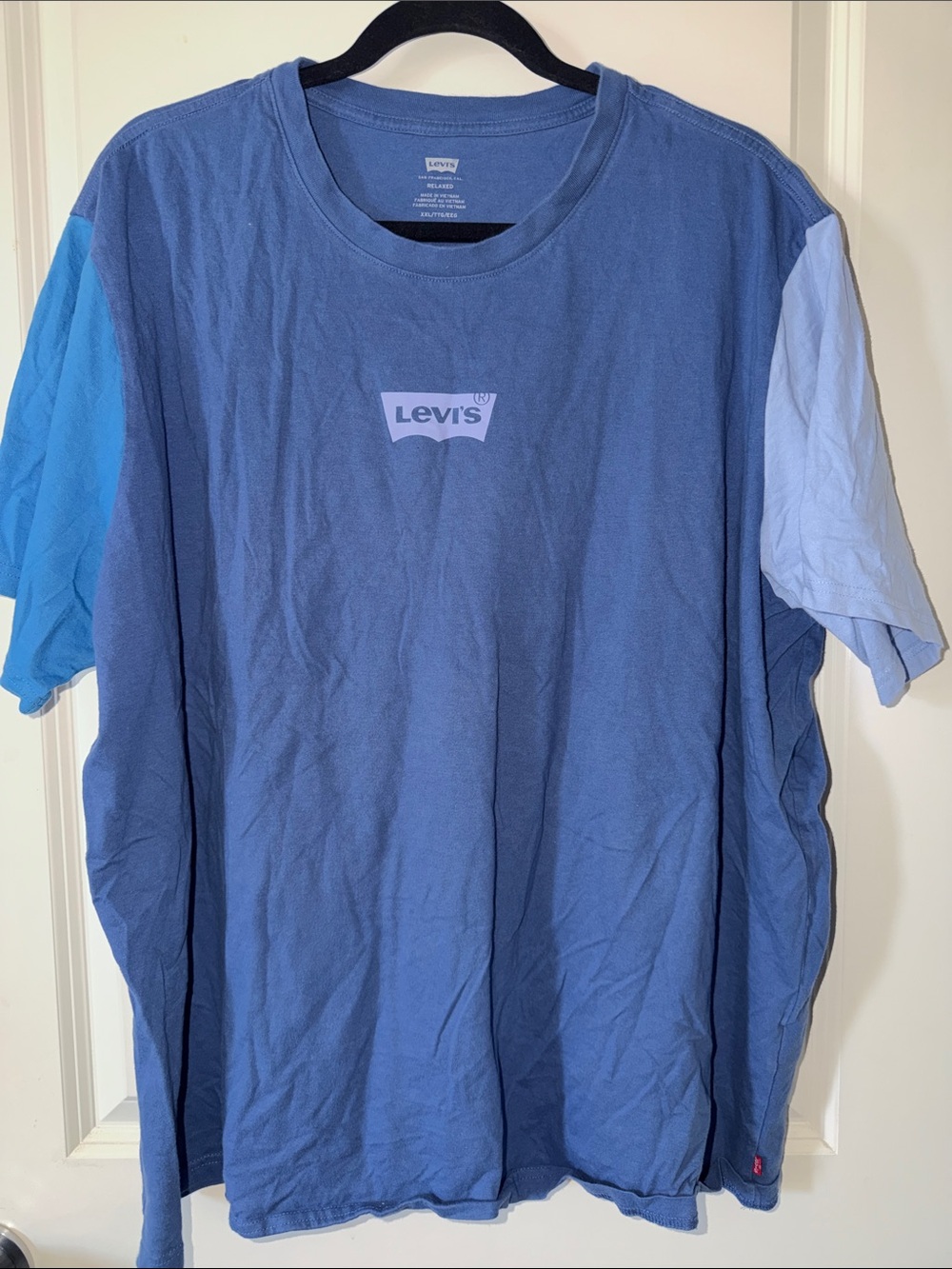Levi's Men's Multi-Blue Colorblock Logo Tee